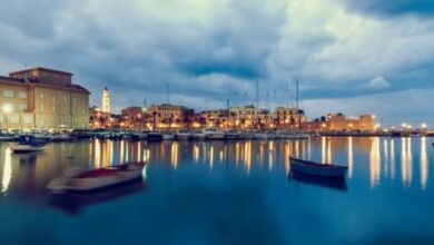 Bari-Italia_puglia-puerto-nocturno