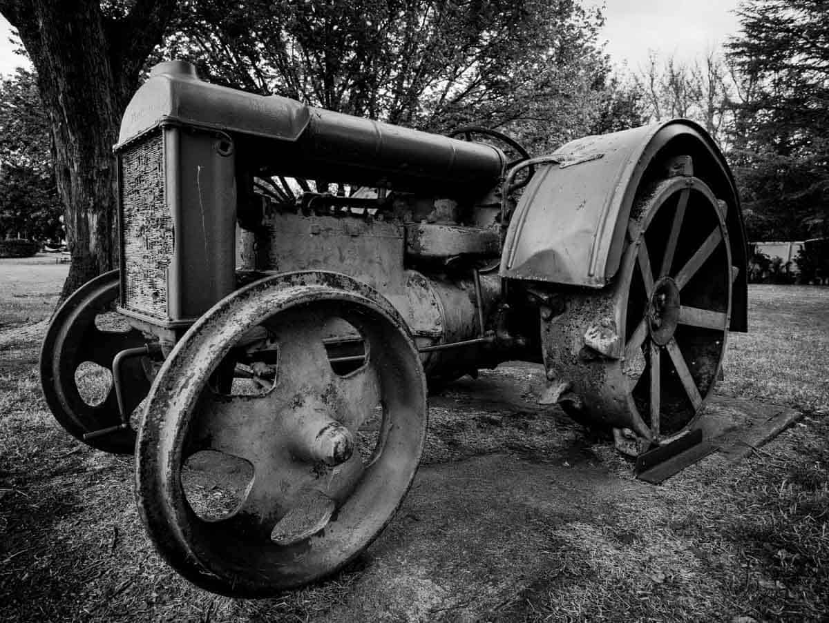 Viaje por carretera en tractor viejo NSW