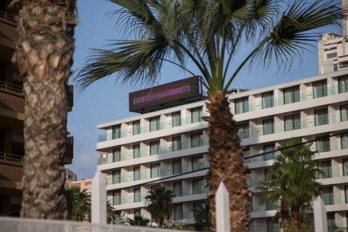 España: Benidorm cierra