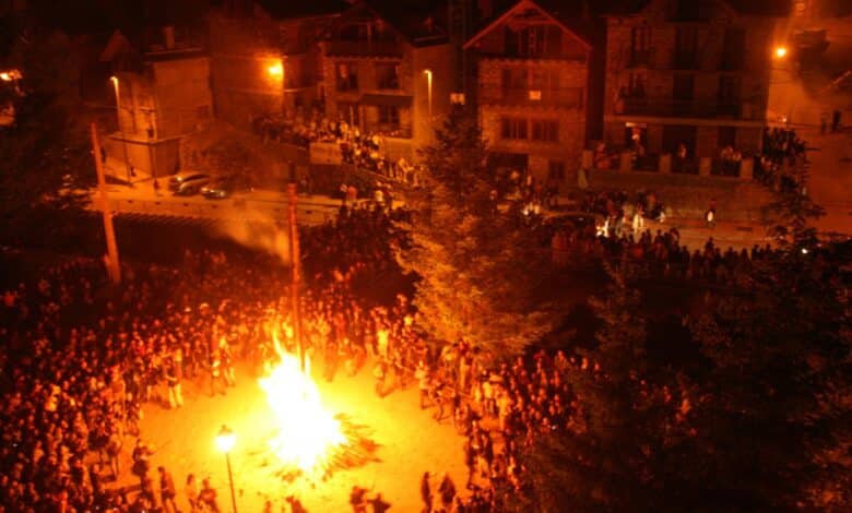 Celebrando la Nit del Foc en Barcelona