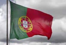 Bandera portuguesa celebrando el Dia de Camões
