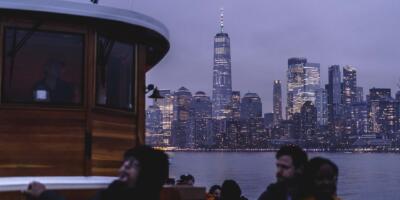 Crucero por la ciudad de las luces de Nueva York en champán