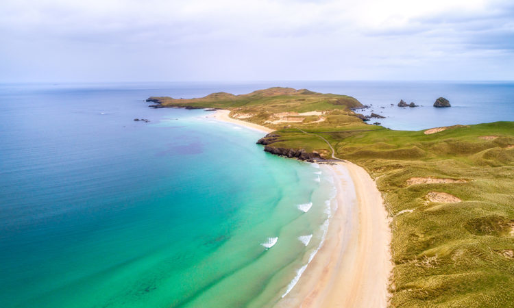 La playa de Escocia de la península Balnakeil