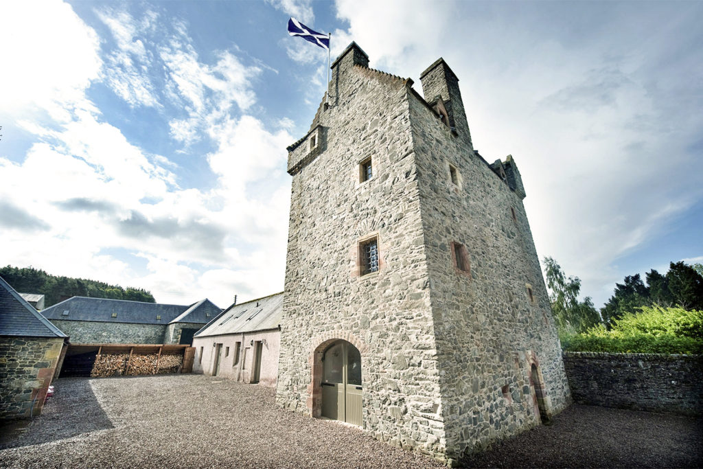 Aikwood Tower Escocia - lugares inusuales para quedarse en el Reino Unido