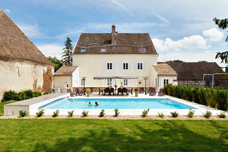 Maison du Doubs,- Borgoña - Francia