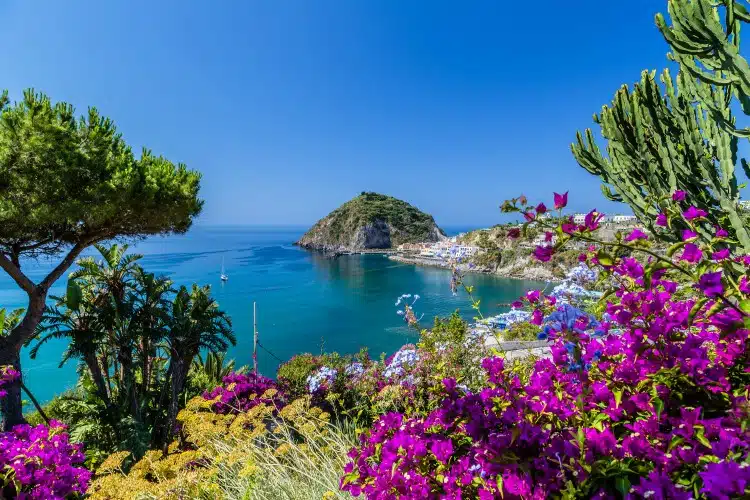 La hermosa isla de Ischia