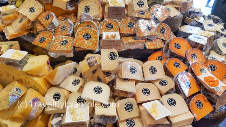 Puesto de quesos en uno de los mercados holandeses