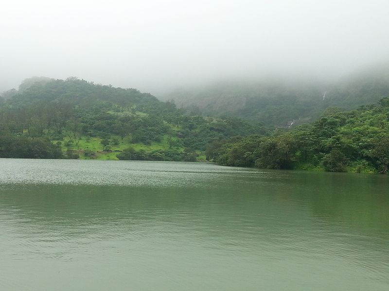Lago Bhushi en Khandala