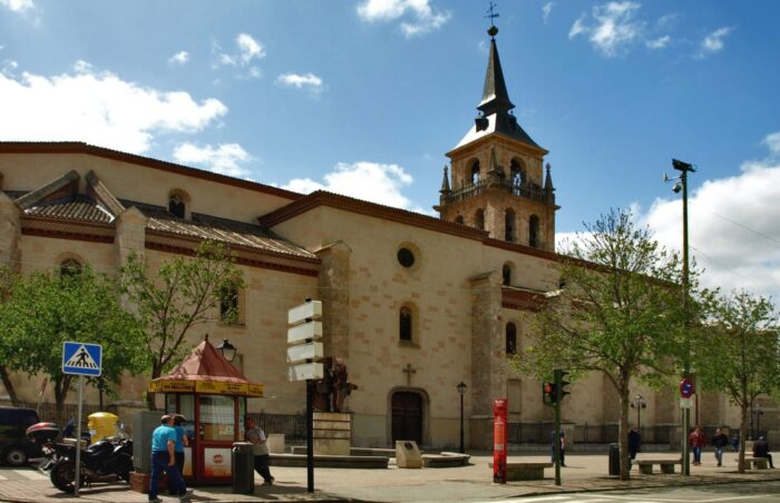 Catedral-Magistral de los Santos Niños Justo y Pastor
