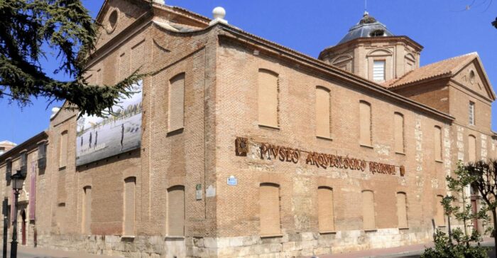 El Museo Arqueológico Regional Alcalá de Henares - edificio