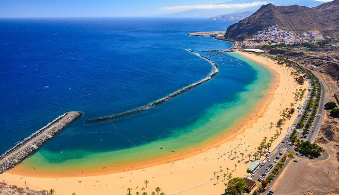 Tenerife playa de Las Teresitas
