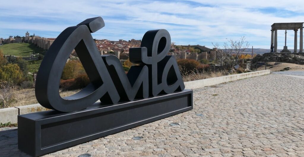 Guía imprescindible para descubrir la gastronomía y el turismo rural en Ávila