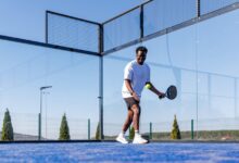 East Mallorca Pádel chico jugando