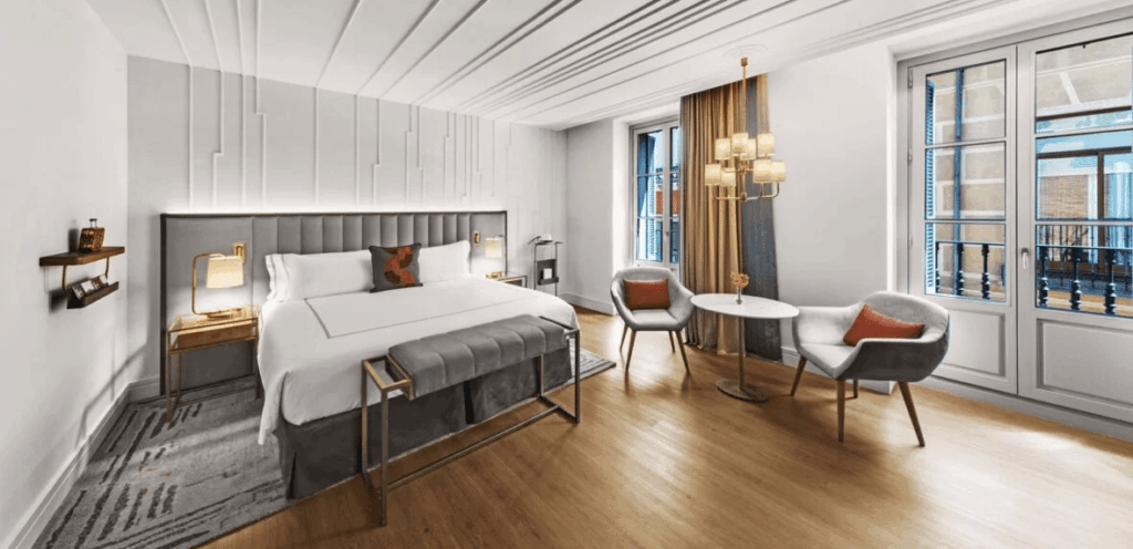 Navidad en el hotel más antiguo de Madrid lujo