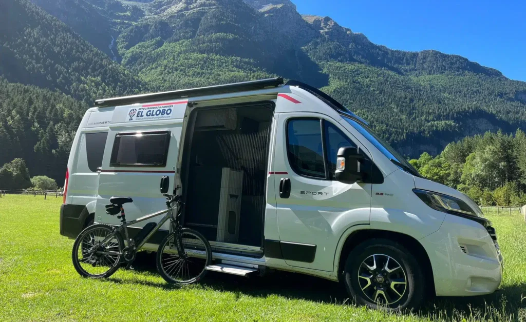 Alquiler de autocaravanas o campers en Barcelona el globo